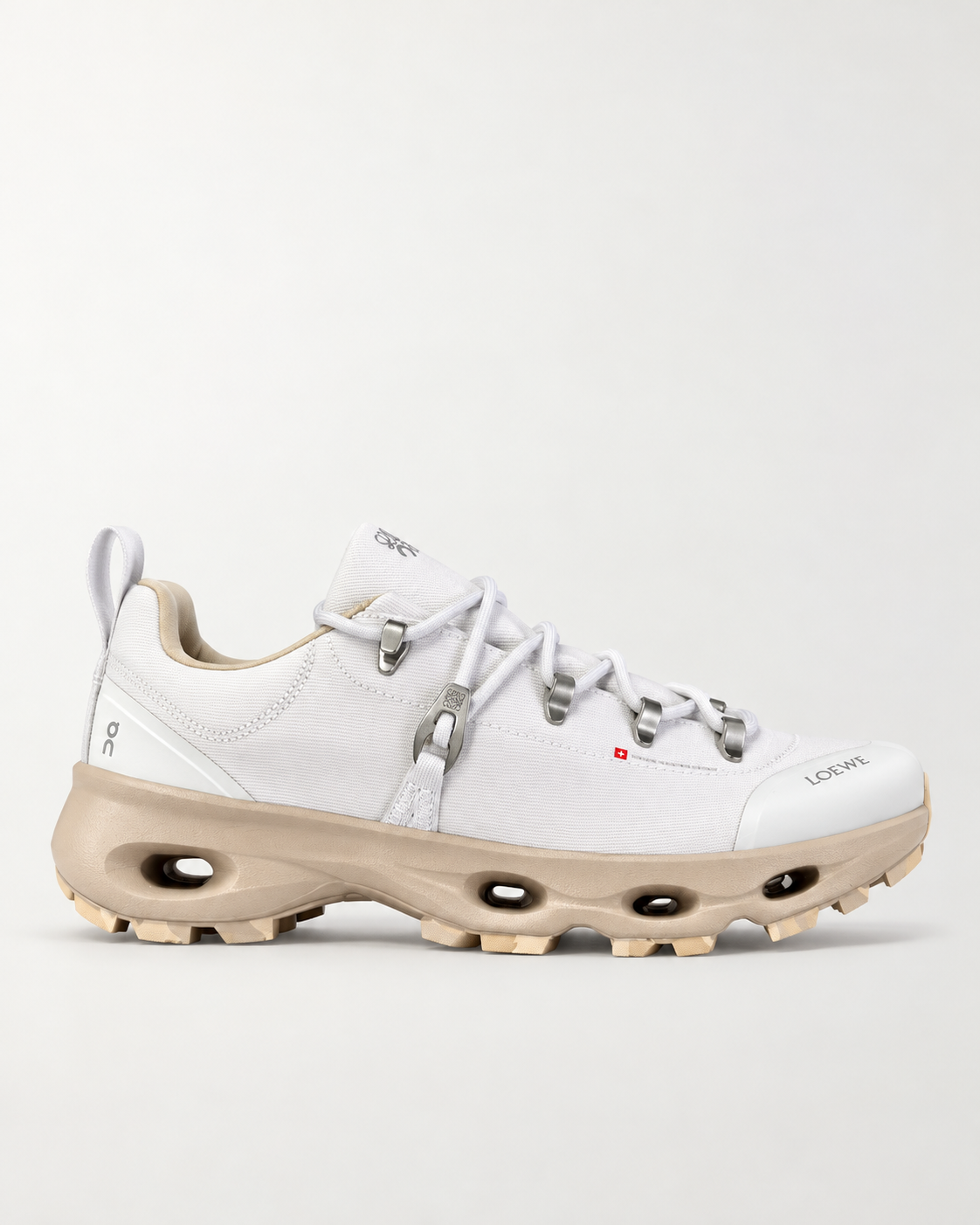 On x LW Cloudsolo Hike