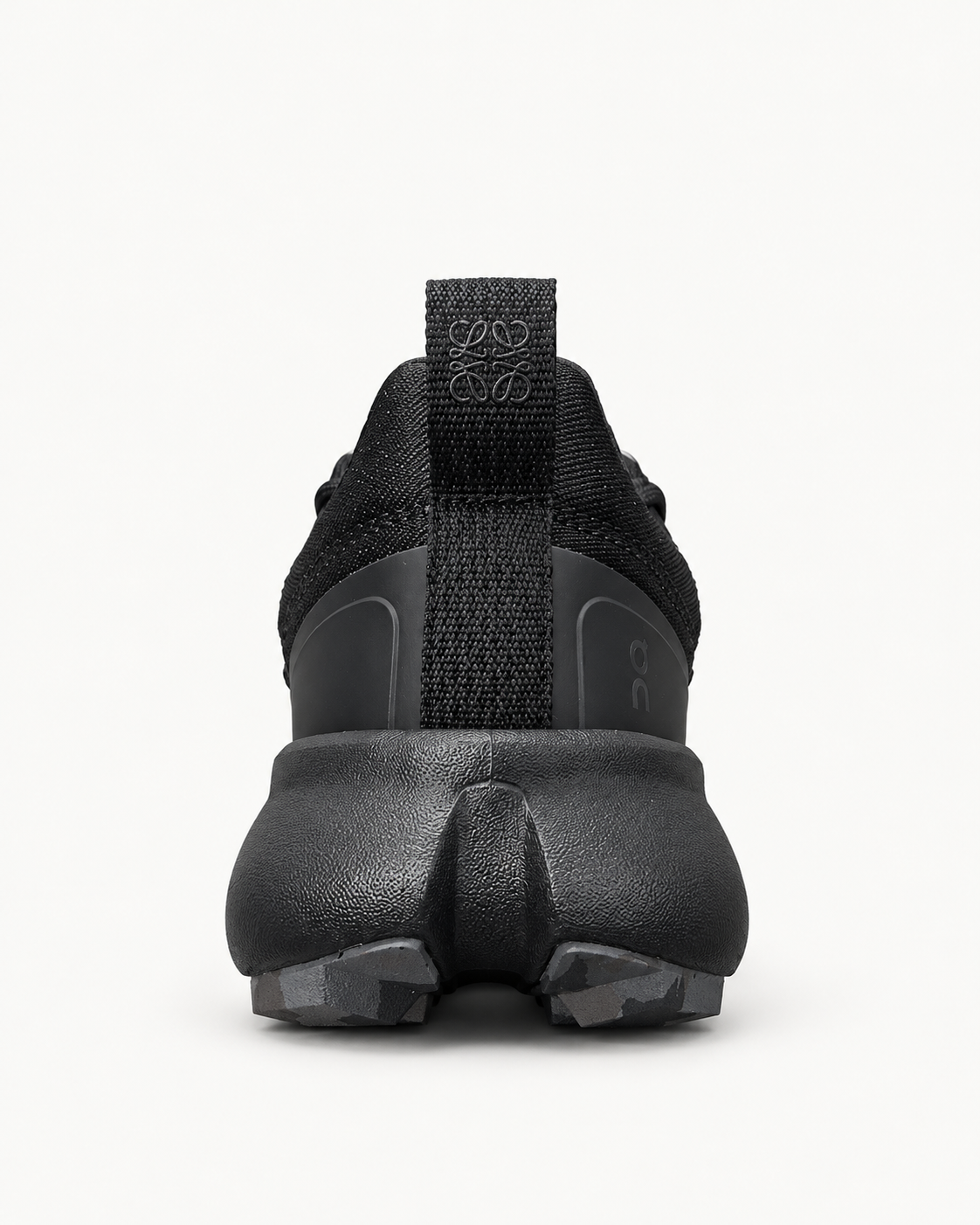 On x LW Cloudsolo Hike