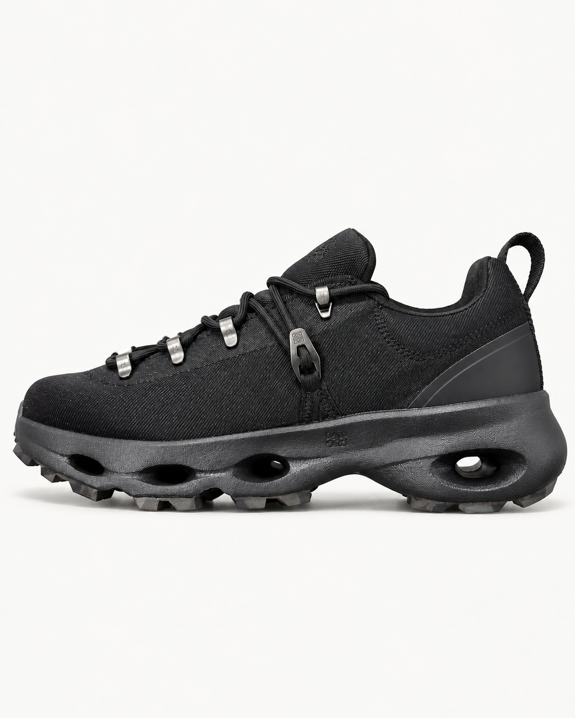 On x LW Cloudsolo Hike