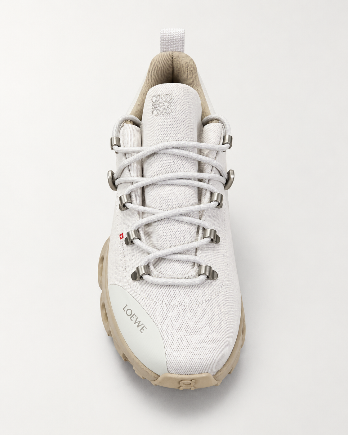 On x LW Cloudsolo Hike